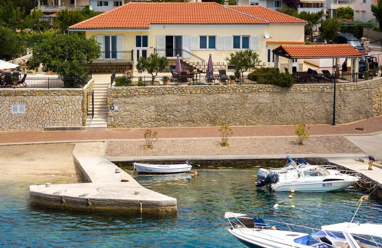 Villa Riva Barbat na Rabu Экстерьер фото