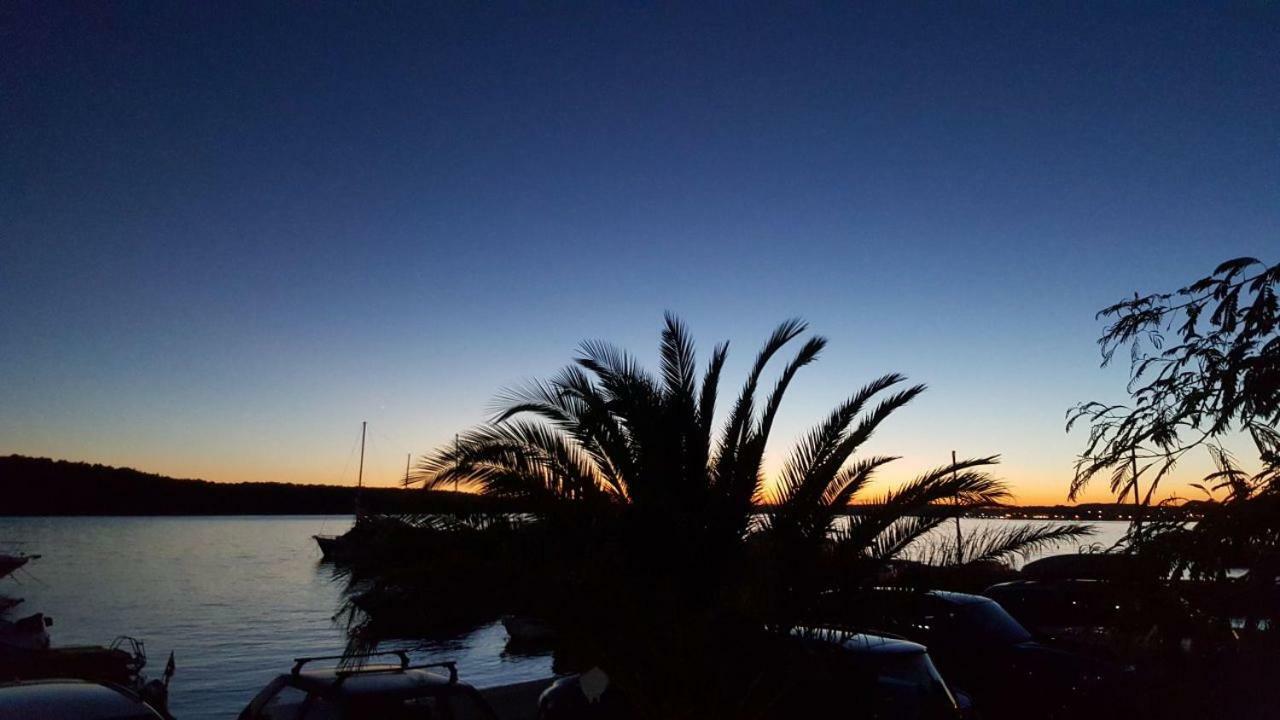 Villa Riva Barbat na Rabu Экстерьер фото